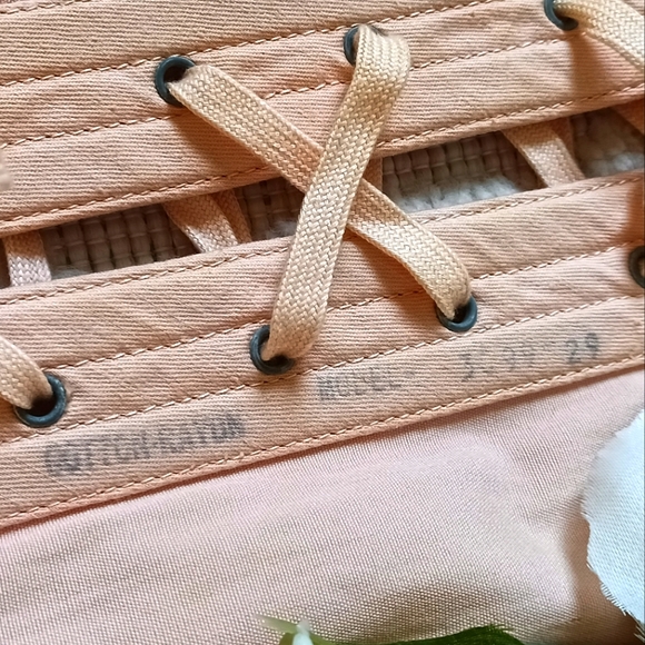 VINTAGE "CAMP" BALLERINA PINK FAN LACE UP CORSET! COTTON/ RAYON. UNWORN! - Picture 9 of 16